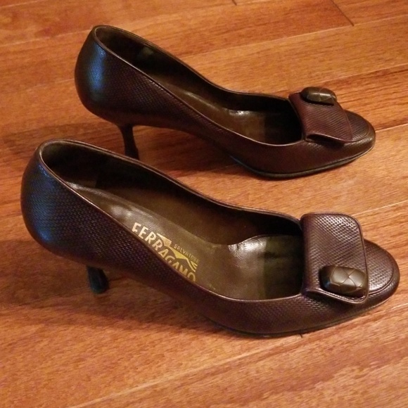 Salvatore Ferragamo Leather Pumps Brown Size 7 - Picture 2 of 7